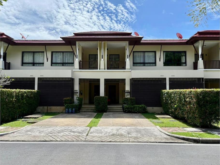 2 Bed Pool Townhouse Laguna Village Layan *